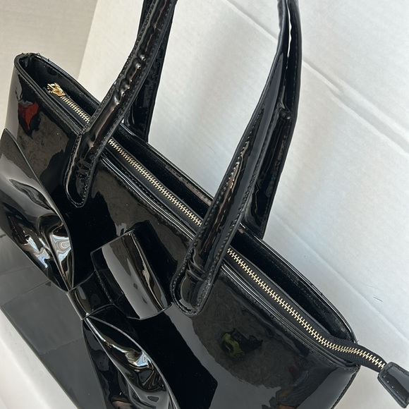 J. FRANCIS black patent leather tote/travel bag large bow - Picture 4 of 11